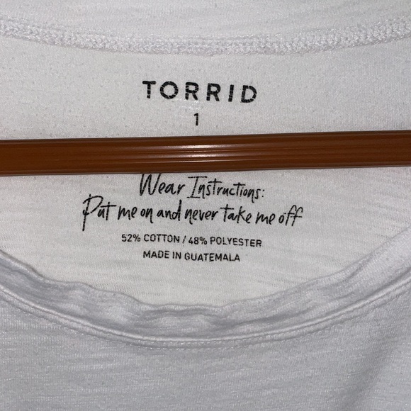 Slim fit torrid tshirt - Picture 3 of 3